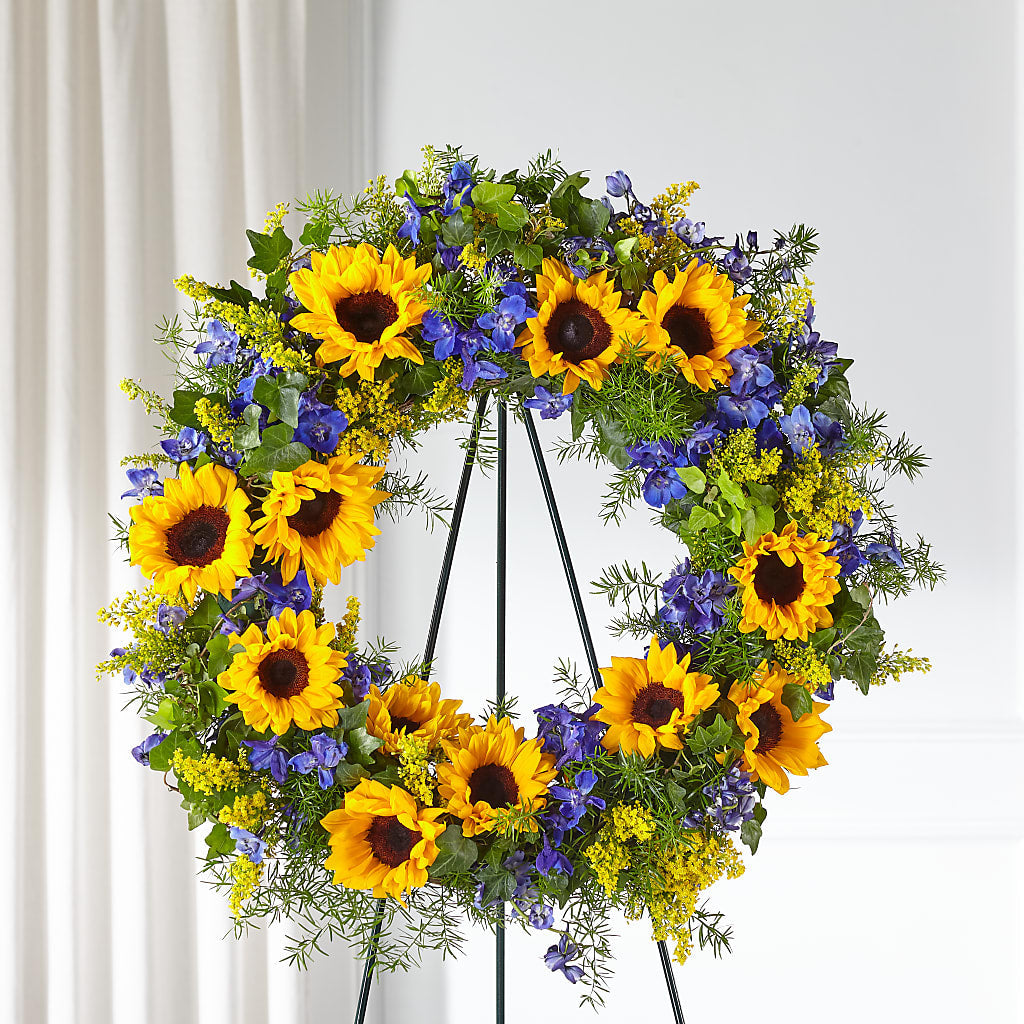 Bright Rays Wreath – Olson Florist, Salem OR