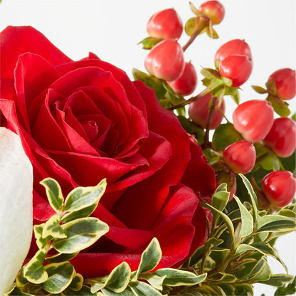 Snowy Wonderland Bouquet –  Olson Florist, Salem OR