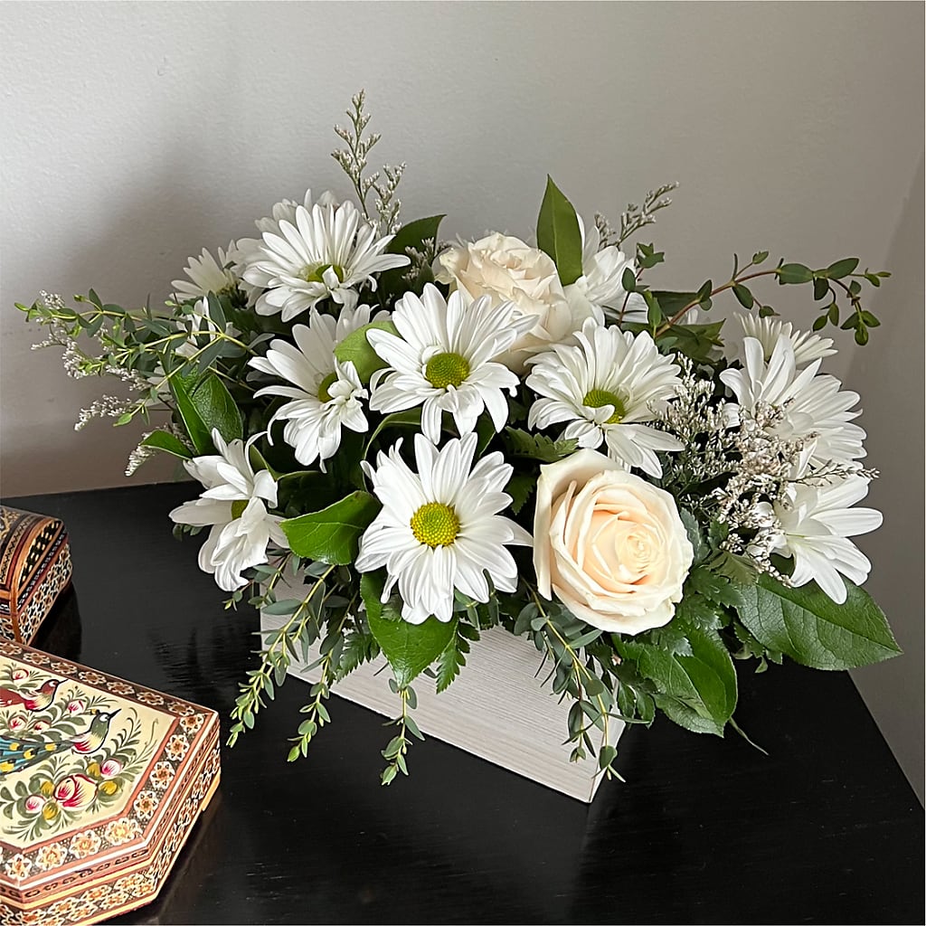 Fresh Linen Box Bouquet –  Olson Florist, Salem OR