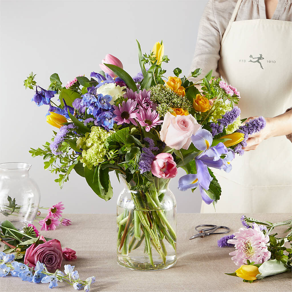 Pastel Tradition - A Florist Original –  Olson Florist, Salem OR