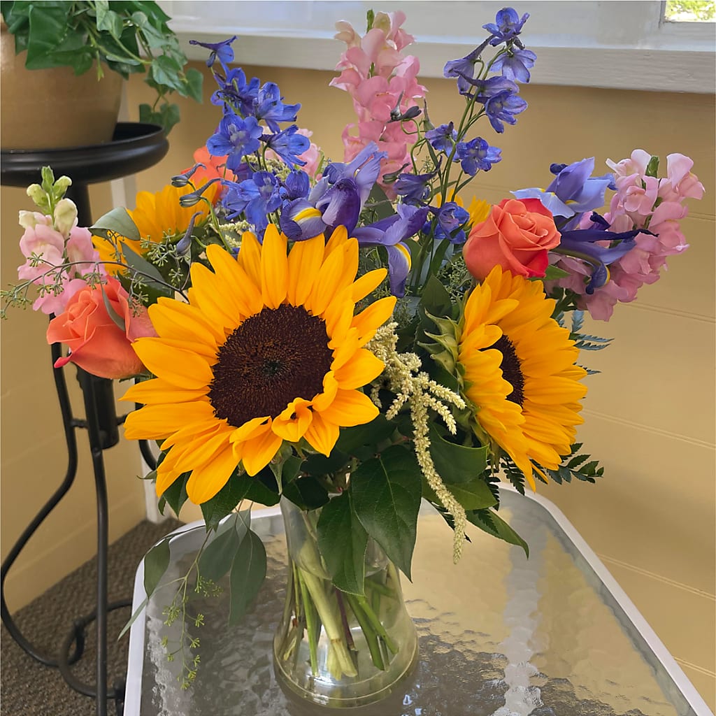 Rays of Life Bouquet –  Olson Florist, Salem OR