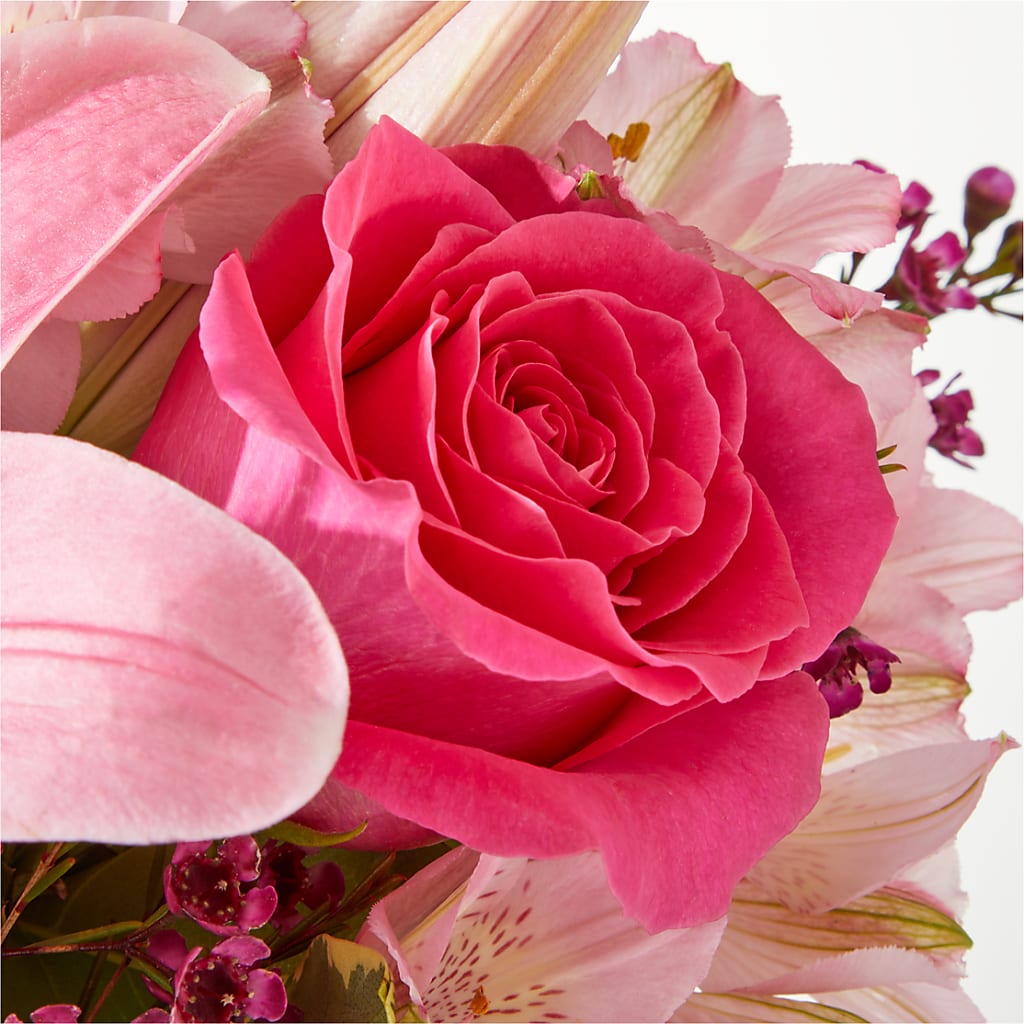 Lucky in Love Bouquet –  Olson Florist, Salem OR